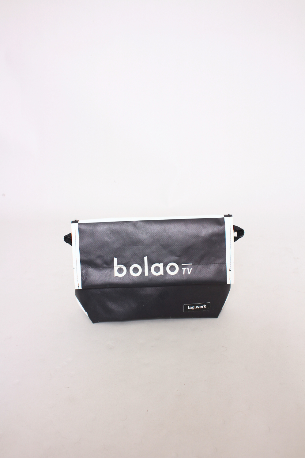 tag.werk. 100% recycled bag